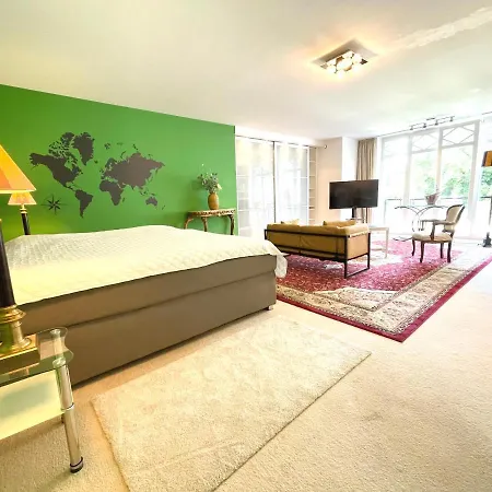 Doppelzimmer Gartenblick Julian דירה